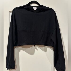 Crop top light weight size XS oversized long sleeve shirt